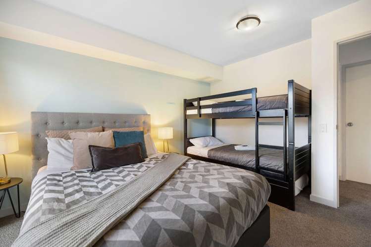 Unit A/37-39 Hallenstein Street Queenstown_12