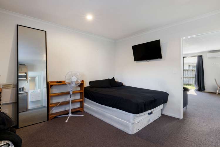 2/30 Beatty Street Melville_6