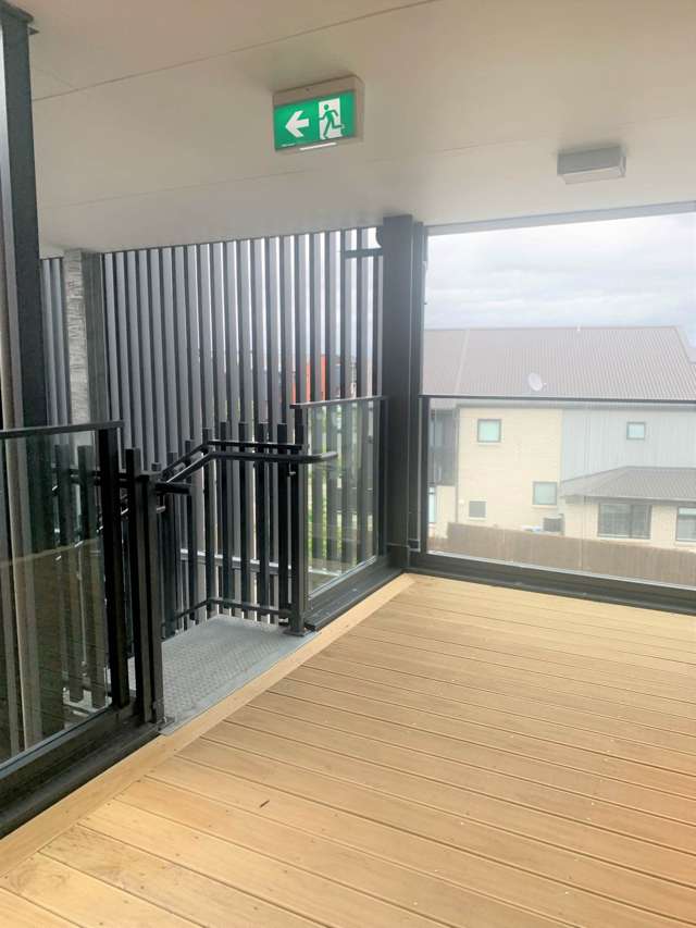 5/2 Sioux Road Hobsonville_1