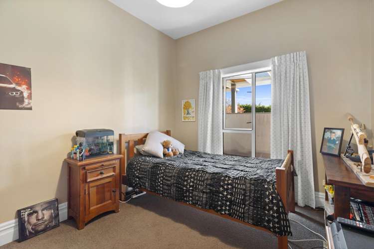 307 Larcombs Road Weedons_16