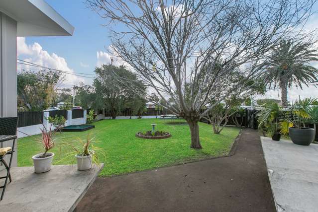 104 Titirangi Road New Lynn_1