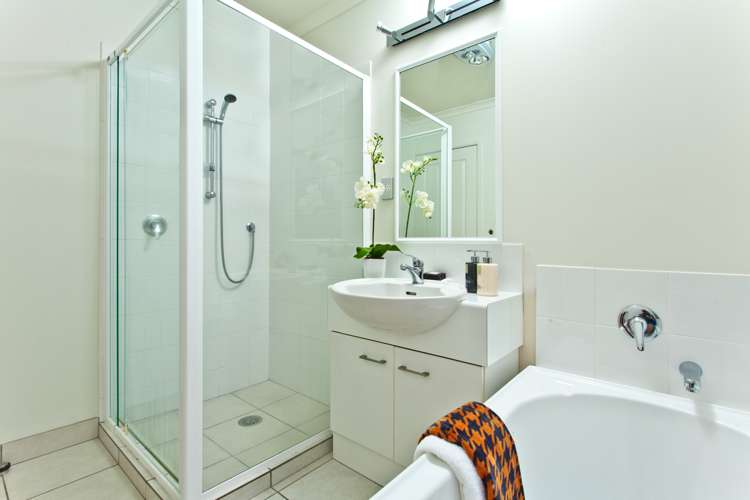 95 Kyle Road Greenhithe_5