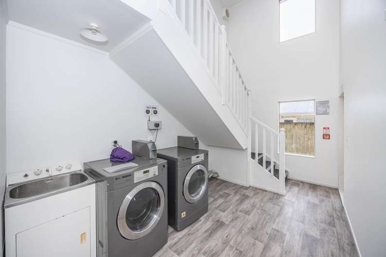 5A Inverness Avenue Hamilton East_9