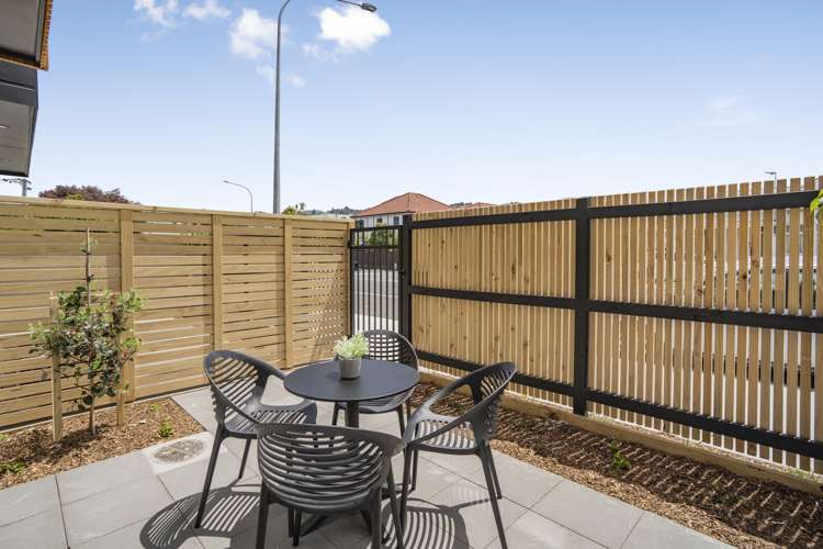 2/90 Knights Road Woburn_18