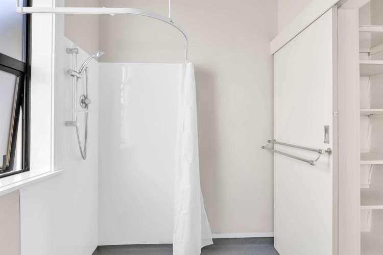 5 Banks Street Tolaga Bay_22