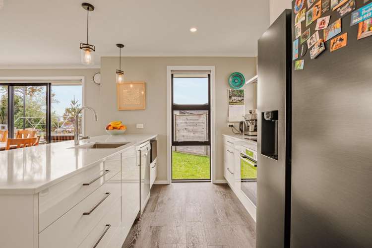 38 Augusta Rise Omokoroa_16