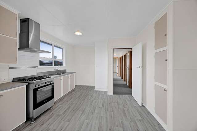 18 Acourt Street Hawera_4