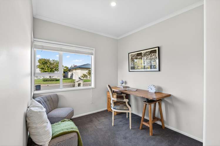 7 Donald Place Frimley_18