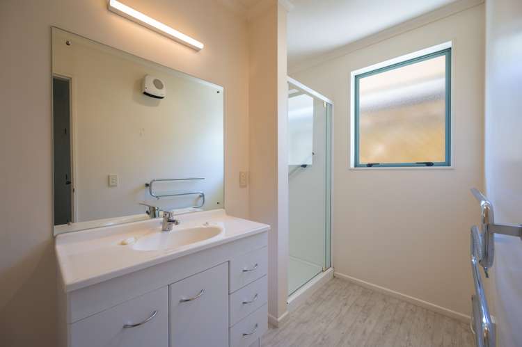 21 Ivy Crescent Richmond_10