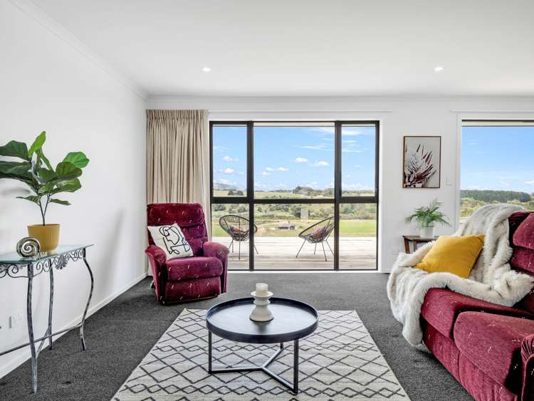 36 Varsity Heights Fitzherbert_9