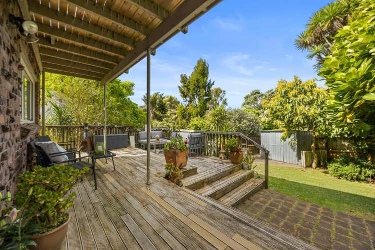 42 Shetland Street Glen Eden_12