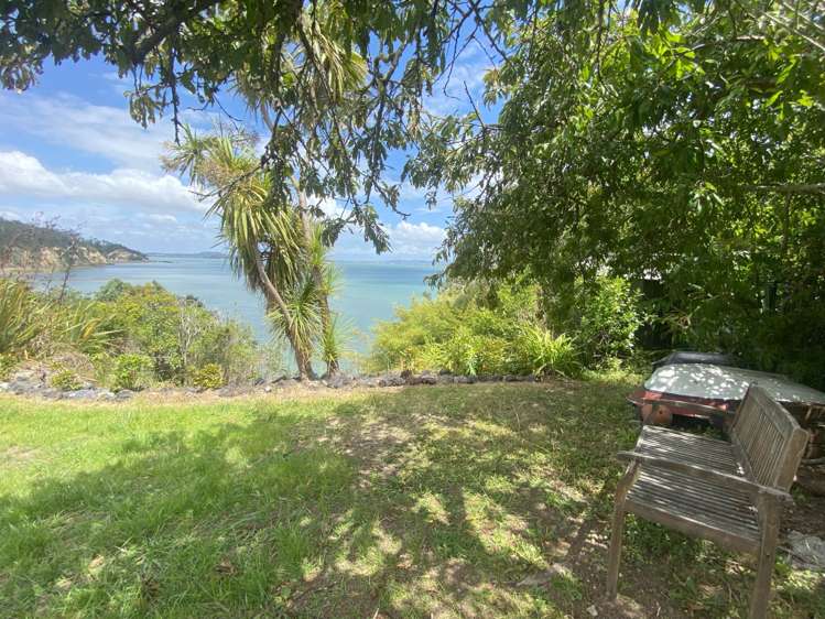 14A Valkyria Place Beach Haven_1