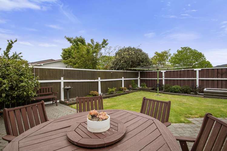 4 Monterey Place Totara Park_16