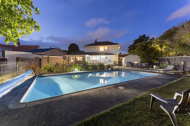 4 Puriri Street Miramar_24