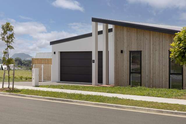 Brand New Contemporary Coastal Residence