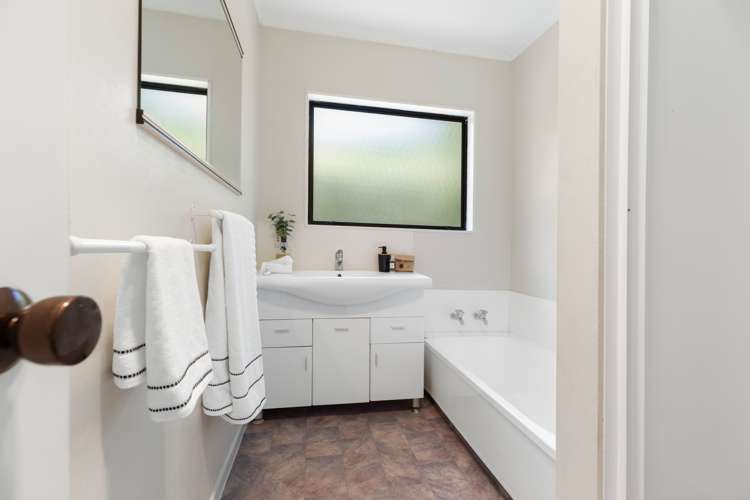 5 Peppertree Way Brookfield_15