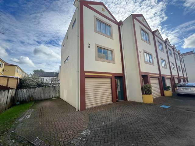 6/14 Ambrico Place New Lynn_1