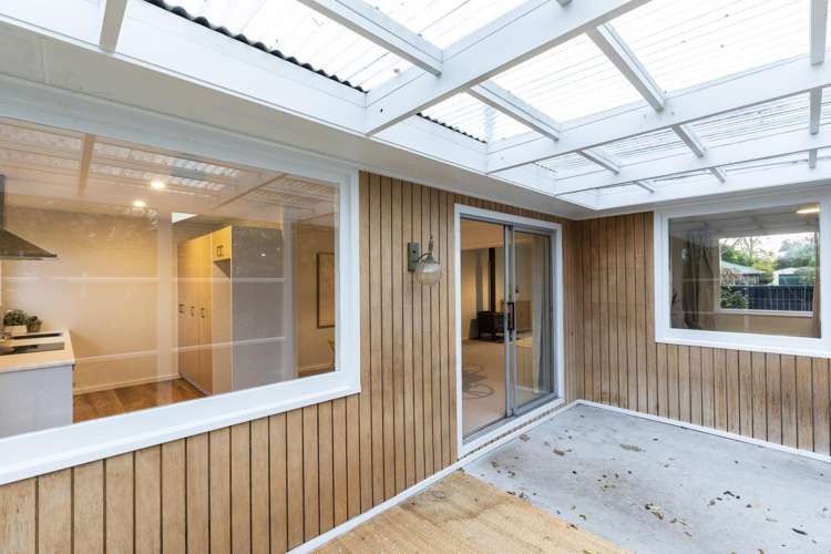 36 Eveleyn Couzins Avenue Richmond_23
