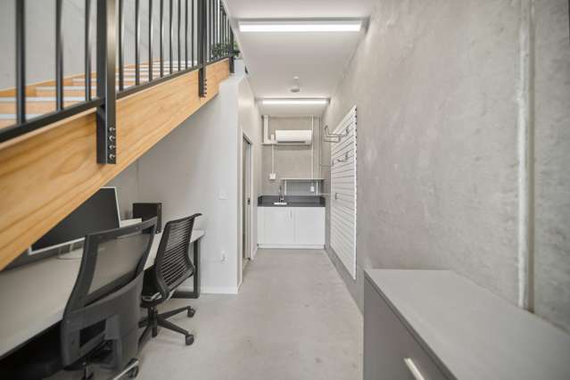 Boutique Office / Showroom in Prime Location
