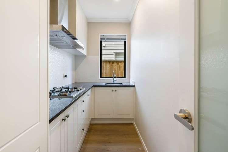 39 Rosewell Crescent Flat Bush_5