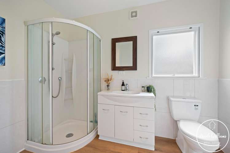 5 Regent Street Whakapirau_39