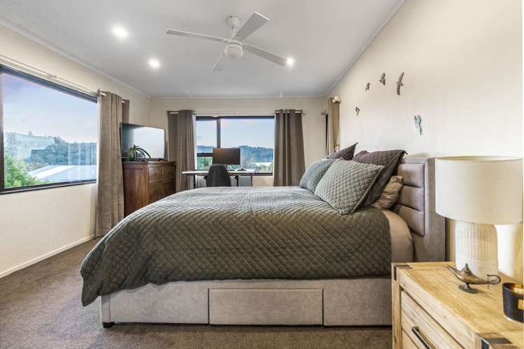 53 Okura River Road Okura_13