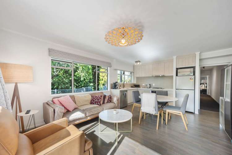 7/17 Cathedral Place_5