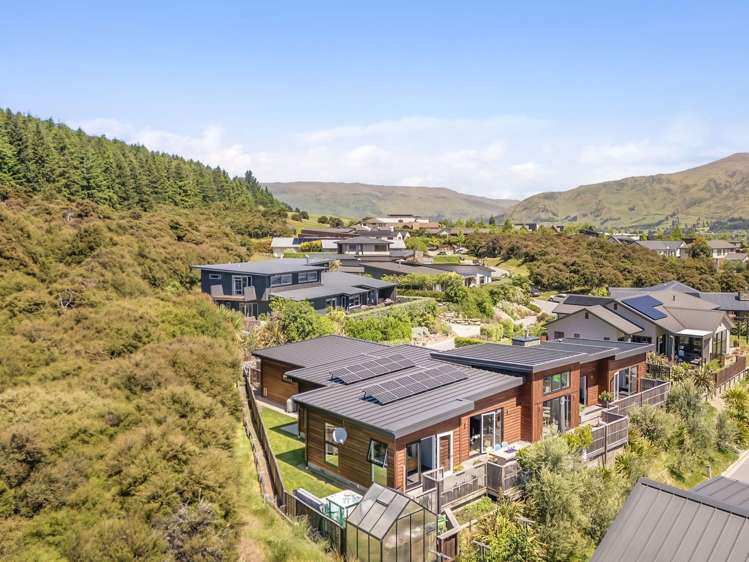 20 Edgewood Place, Peninsula Bay Wanaka_21