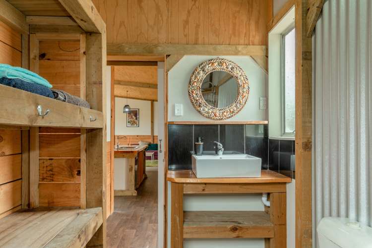 299 Utopia Road Westport_28