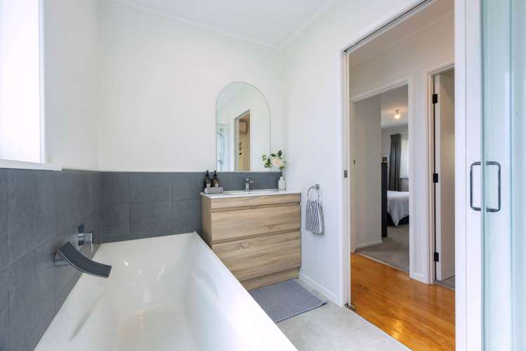 13 Pendlebury Street Green Bay_16