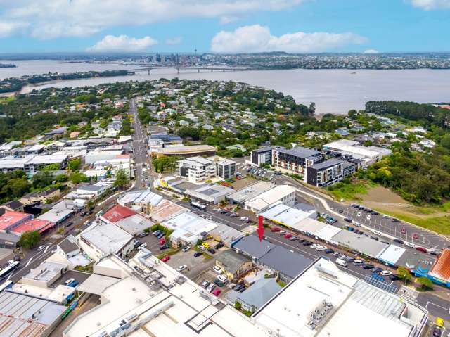 1 and 3/27 Mokoia Road Birkenhead_3