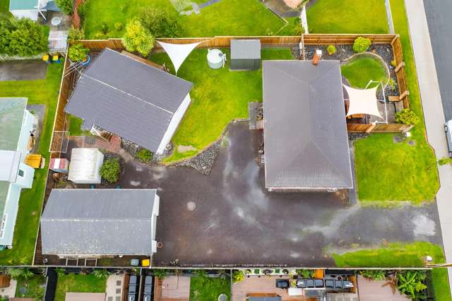 Set Sale Date closes 14 May! 2 x houses on 855m2