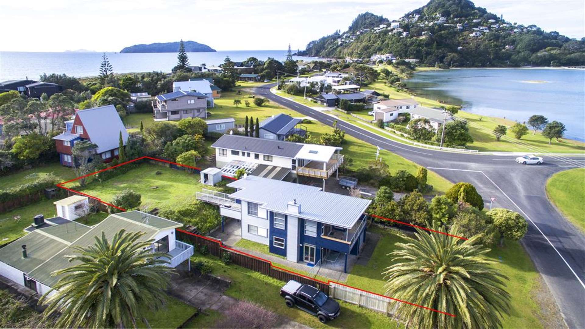 176 Ocean Beach Road Tairua_0