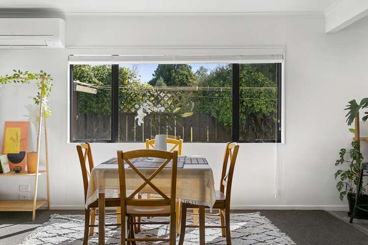 2/12 Laughton Street Taupo_5