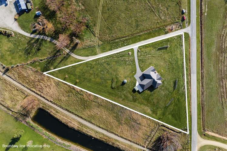 13 White Road Omakau_15