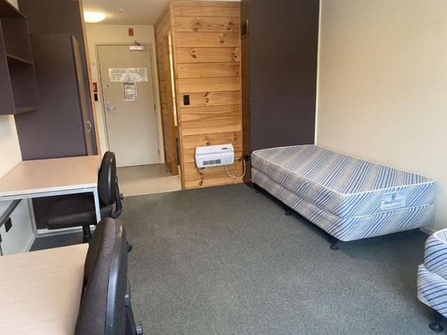 503/12 Martin Square 2185_3