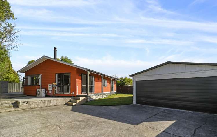 2/15 Hinemoa Avenue_0