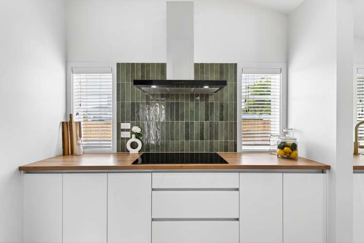 9 Wordsworth Crescent Maraenui_8