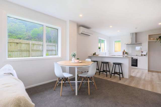 105 Main Road Wainuiomata_2