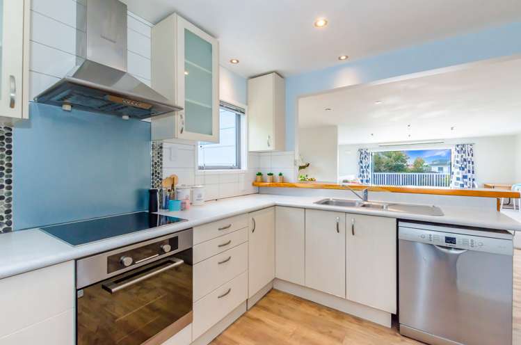 11 Hicks Crescent Waikanae Beach_7