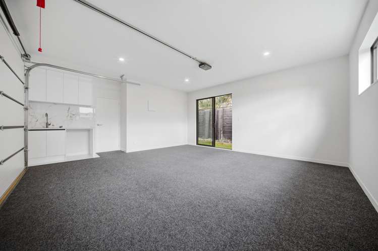 18 Rongoa Maori Way Pukekohe_24