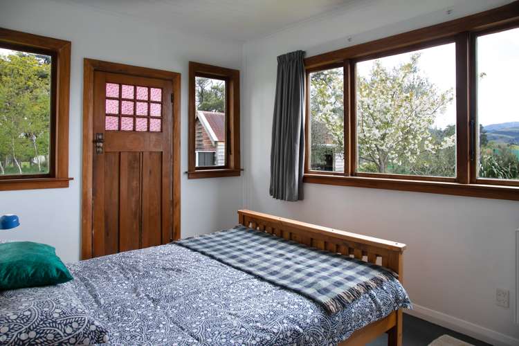 86 Connollys Line Carterton_13