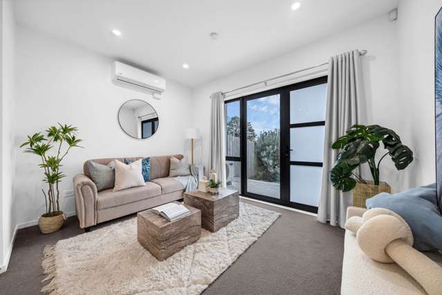 Modern Comfort & Prime Howick Living