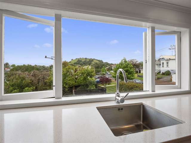 8 Shoal Bay Road Devonport_3