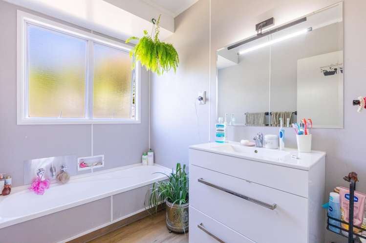 33 Breadalbane Road Havelock North_11