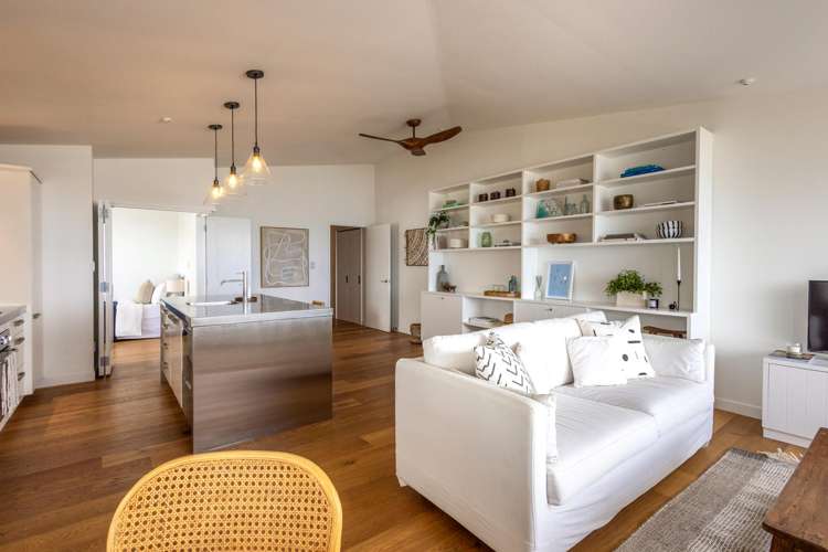 8/141 The Strand Onetangi_10