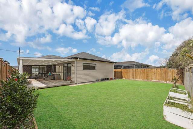 MOTIVATED VENDOR - URGENT SALE REQUIRED!