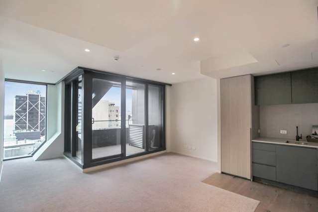 801/10 Commerce Street City Centre_1