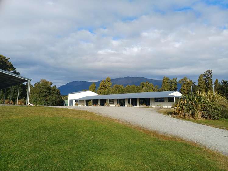 7 Tahutahi Road Haast_8