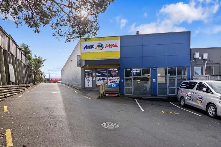 22/170 Wairau Road_0